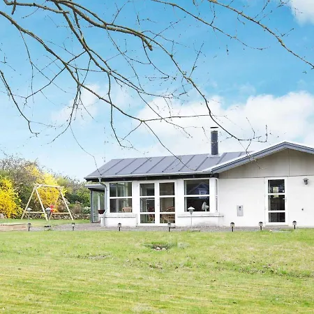 Two-bedroom Holiday In Allingabro 6 Nørager